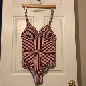 swim suit, one piece, pink and burgundy